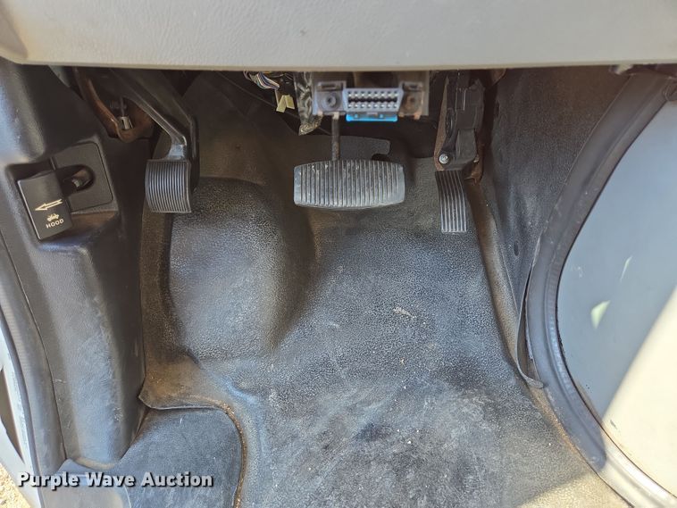 image for item NQ9201 2015 Eldorado Ford E350 Super Duty shuttle bus