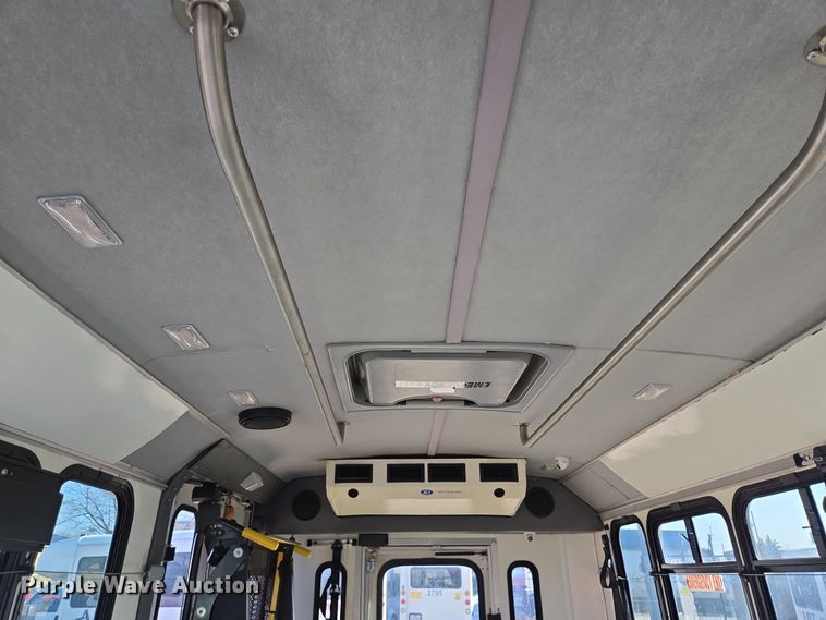 image for item NQ9201 2015 Eldorado Ford E350 Super Duty shuttle bus