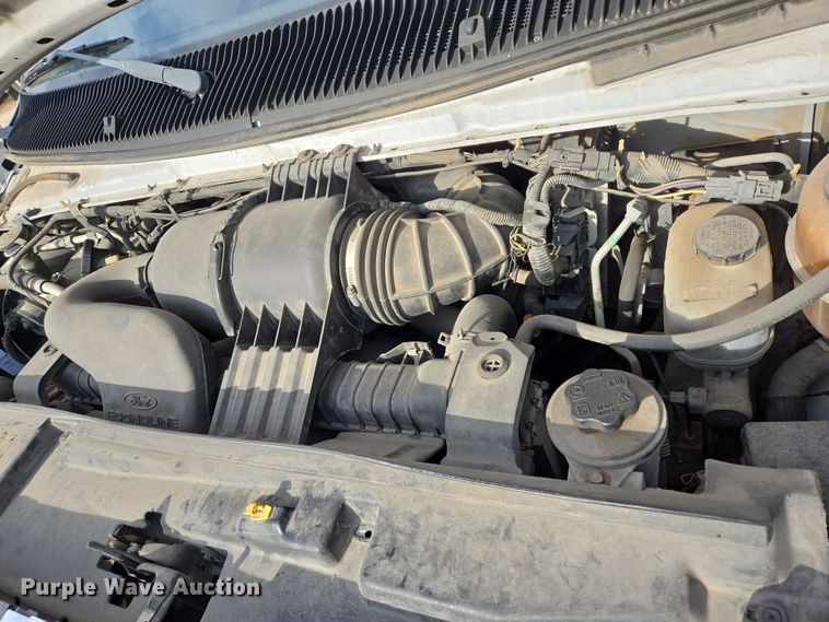 image for item NQ9201 2015 Eldorado Ford E350 Super Duty shuttle bus