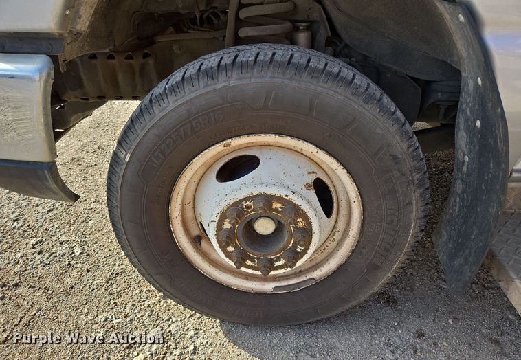 image for item NQ9201 2015 Eldorado Ford E350 Super Duty shuttle bus