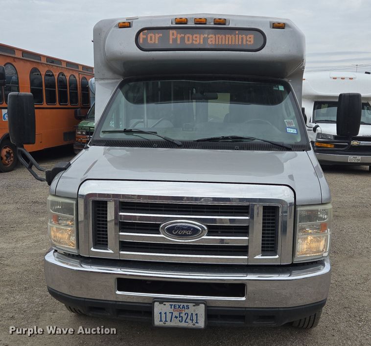 image for item NQ9202 2013 Eldorado Ford E350 Super Duty shuttle bus