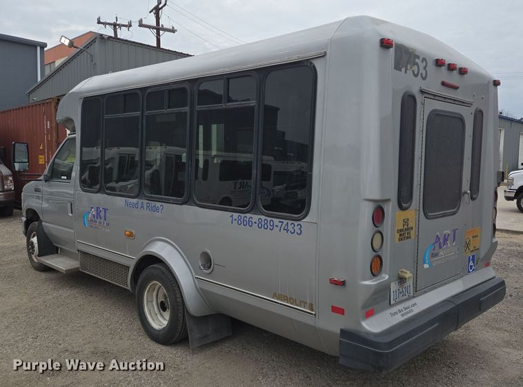 image for item NQ9202 2013 Eldorado Ford E350 Super Duty shuttle bus