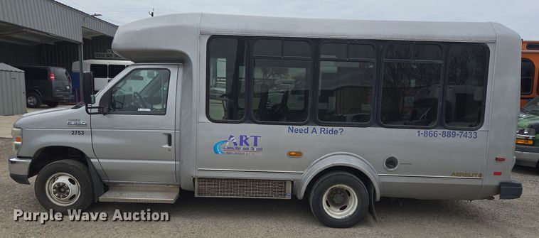 image for item NQ9202 2013 Eldorado Ford E350 Super Duty shuttle bus