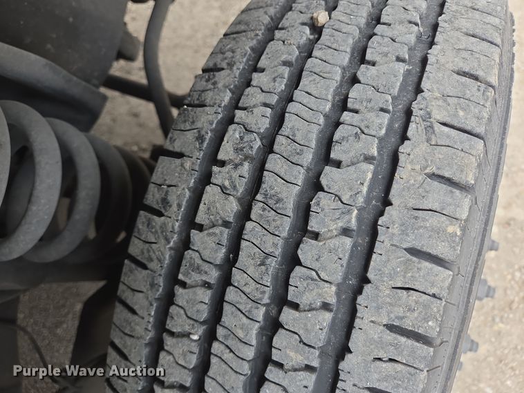 image for item NQ9202 2013 Eldorado Ford E350 Super Duty shuttle bus