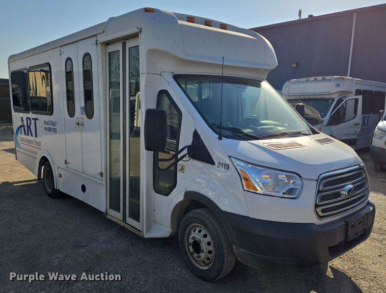 image for item NQ9205 2018 Glaval Transit 350 shuttle bus