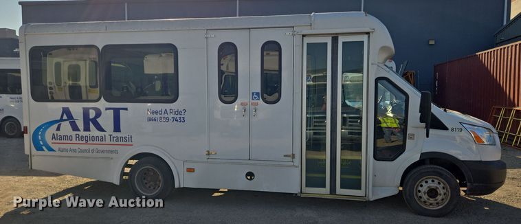 image for item NQ9205 2018 Glaval Transit 350 shuttle bus