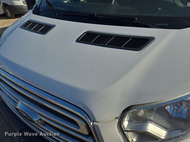 image for item NQ9205 2018 Glaval Transit 350 shuttle bus