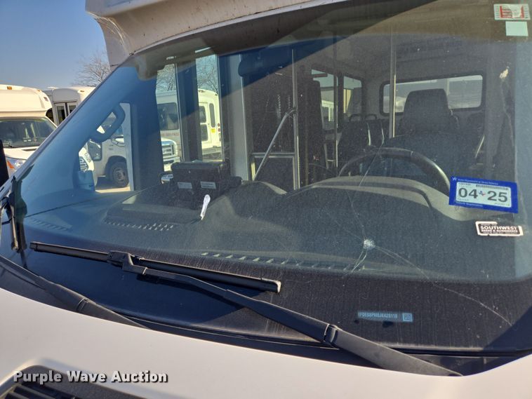 image for item NQ9205 2018 Glaval Transit 350 shuttle bus