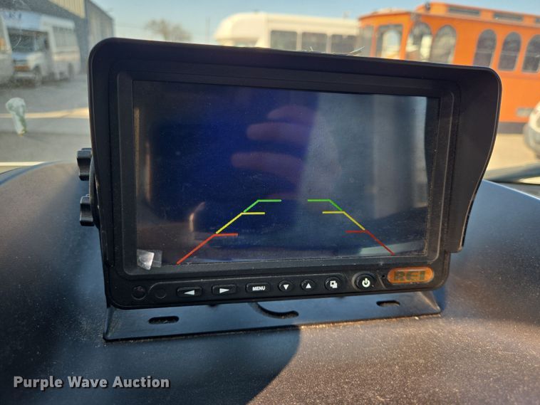 image for item NQ9205 2018 Glaval Transit 350 shuttle bus