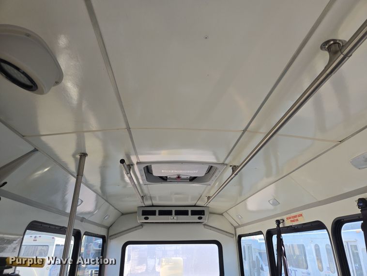 image for item NQ9205 2018 Glaval Transit 350 shuttle bus