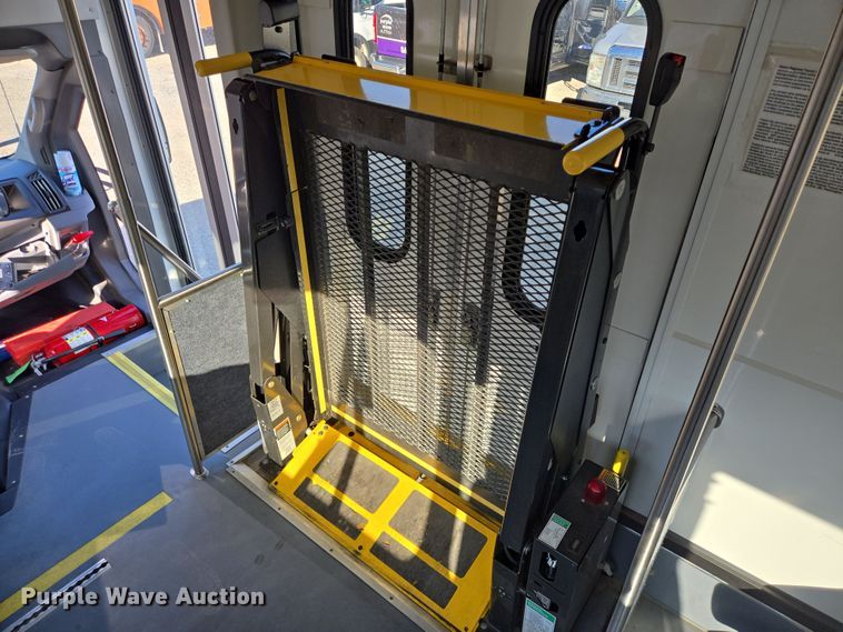 image for item NQ9205 2018 Glaval Transit 350 shuttle bus