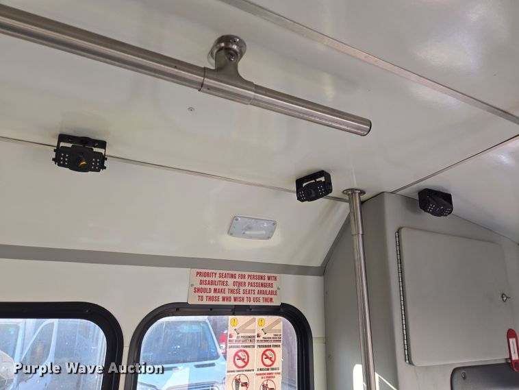 image for item NQ9205 2018 Glaval Transit 350 shuttle bus