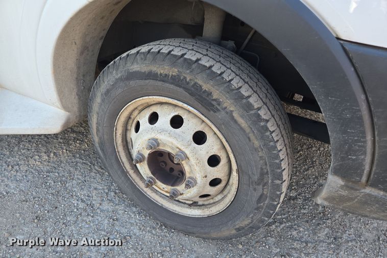 image for item NQ9205 2018 Glaval Transit 350 shuttle bus