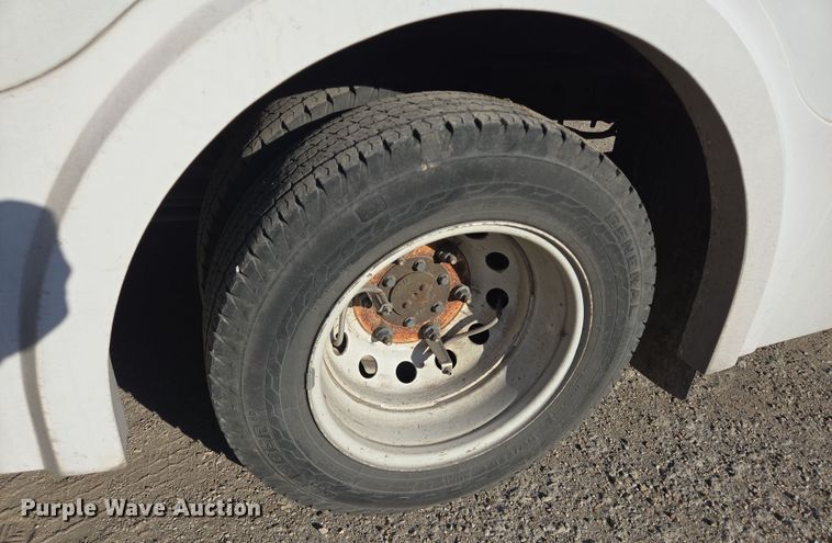 image for item NQ9205 2018 Glaval Transit 350 shuttle bus