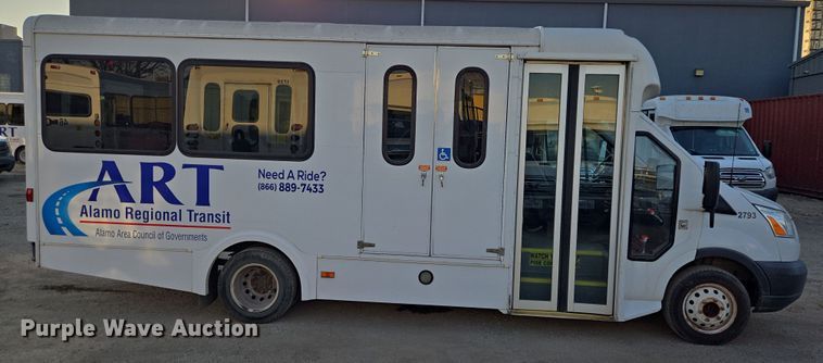 image for item NQ9206 2018 Glaval Ford Transit 350 shuttle bus