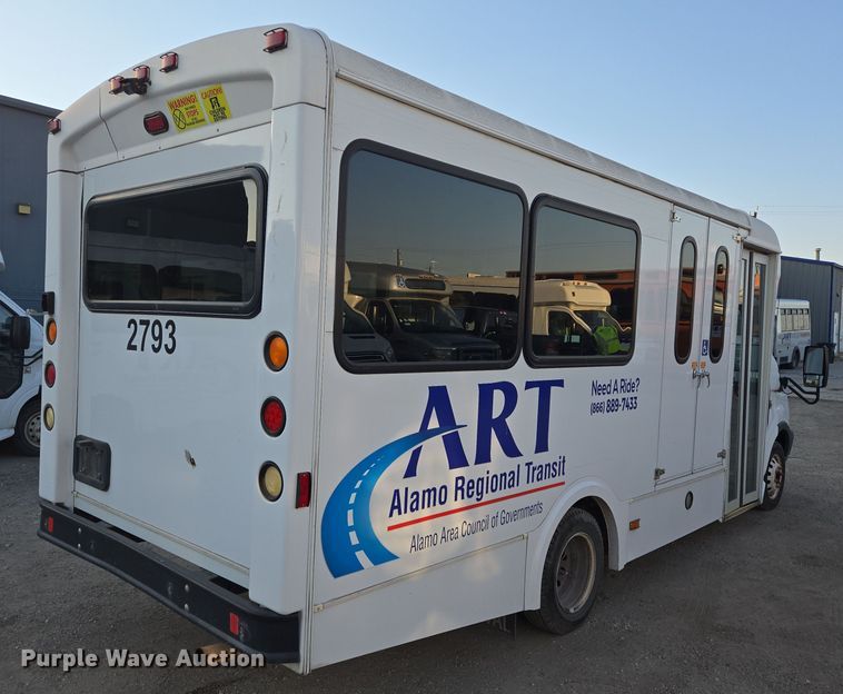 image for item NQ9206 2018 Glaval Ford Transit 350 shuttle bus