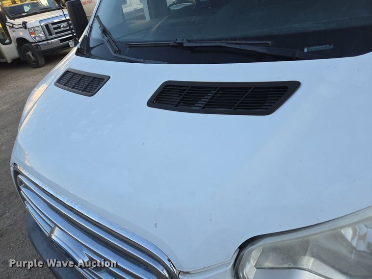 image for item NQ9206 2018 Glaval Ford Transit 350 shuttle bus