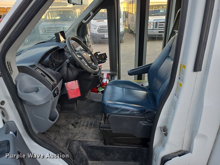 image for item NQ9206 2018 Glaval Ford Transit 350 shuttle bus