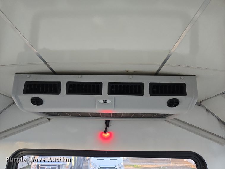 image for item NQ9206 2018 Glaval Ford Transit 350 shuttle bus