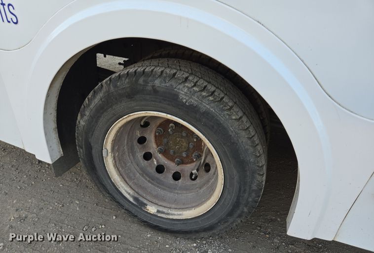 image for item NQ9206 2018 Glaval Ford Transit 350 shuttle bus