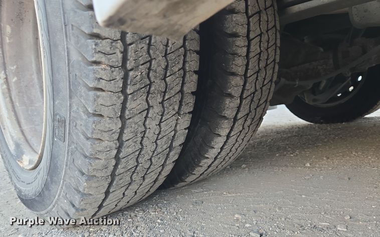 image for item NQ9206 2018 Glaval Ford Transit 350 shuttle bus