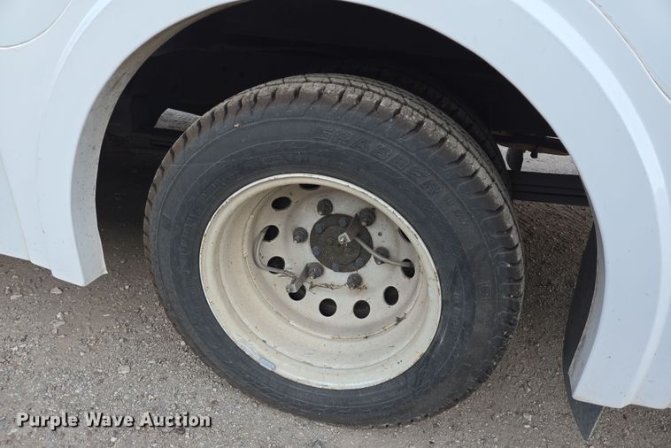 image for item NQ9206 2018 Glaval Ford Transit 350 shuttle bus