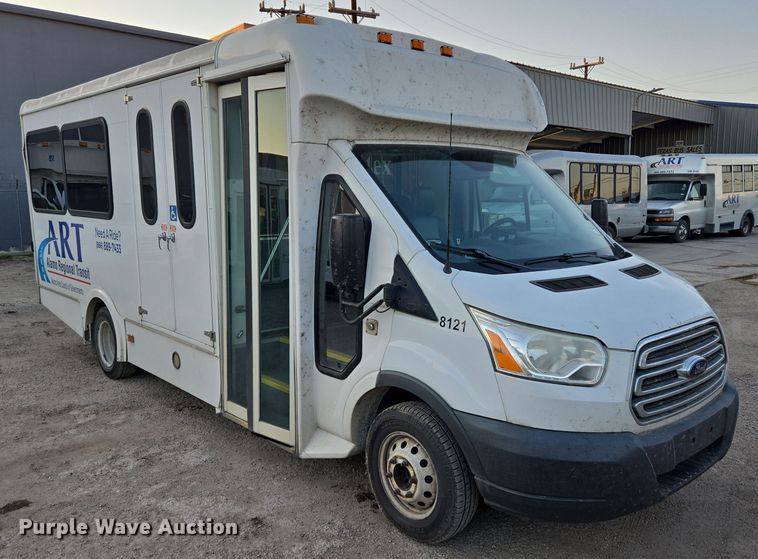 image for item NQ9207 2018 Glaval Ford Transit 350 shuttle bus