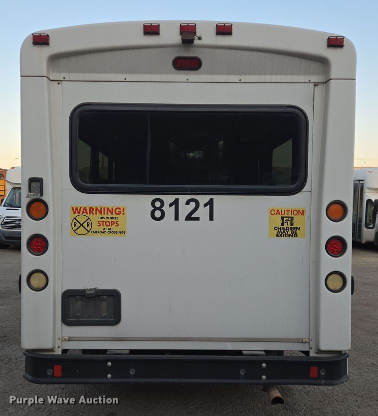 image for item NQ9207 2018 Glaval Ford Transit 350 shuttle bus