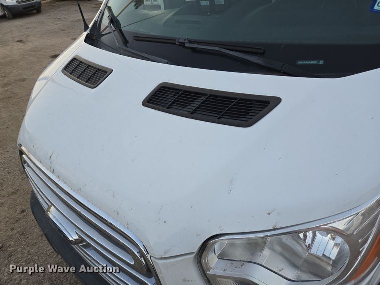 image for item NQ9207 2018 Glaval Ford Transit 350 shuttle bus