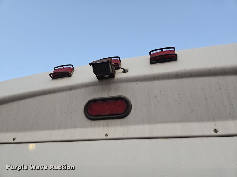 image for item NQ9207 2018 Glaval Ford Transit 350 shuttle bus