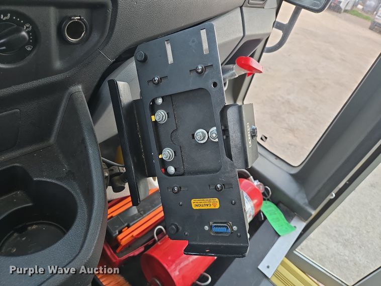 image for item NQ9207 2018 Glaval Ford Transit 350 shuttle bus