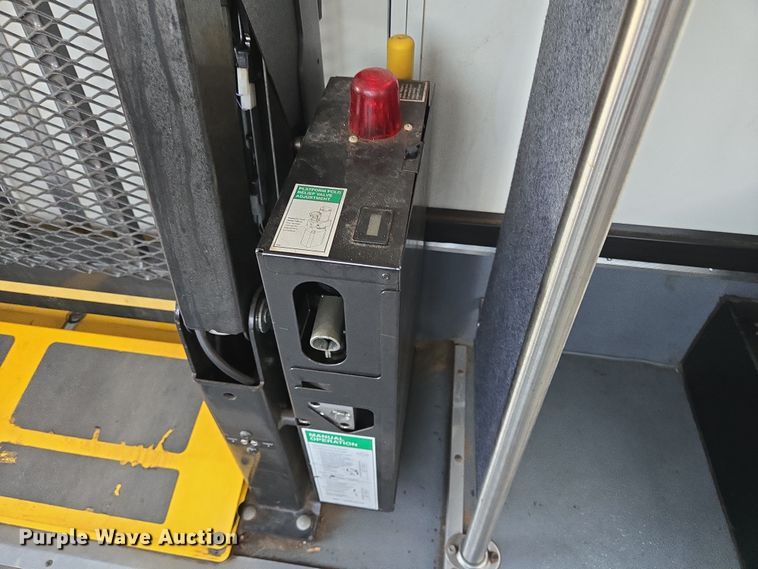 image for item NQ9207 2018 Glaval Ford Transit 350 shuttle bus