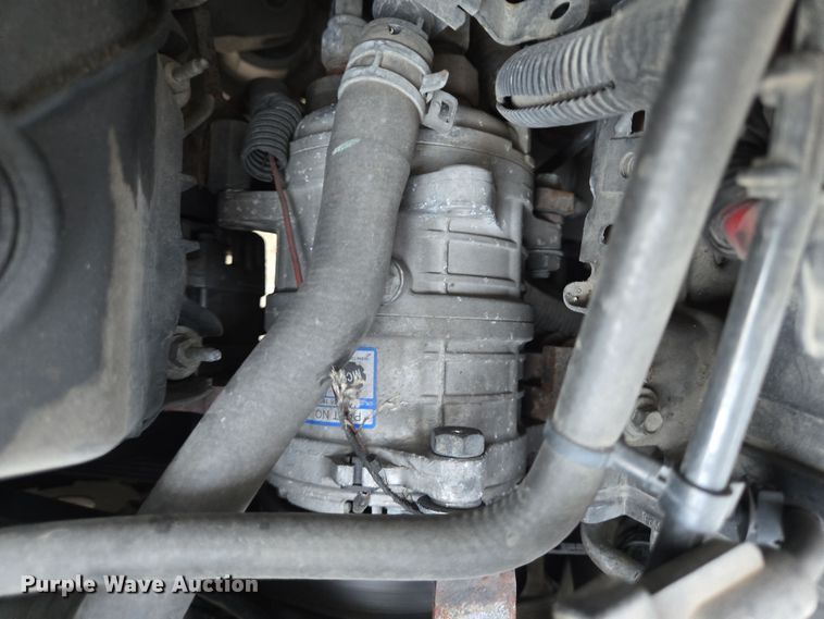 image for item NQ9207 2018 Glaval Ford Transit 350 shuttle bus