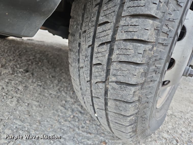 image for item NQ9207 2018 Glaval Ford Transit 350 shuttle bus