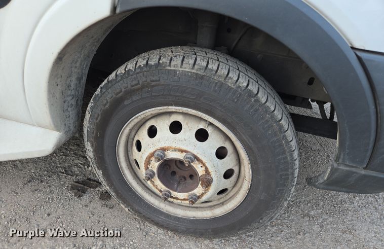 image for item NQ9207 2018 Glaval Ford Transit 350 shuttle bus