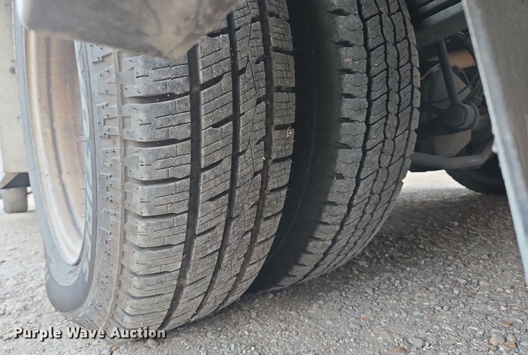 image for item NQ9207 2018 Glaval Ford Transit 350 shuttle bus