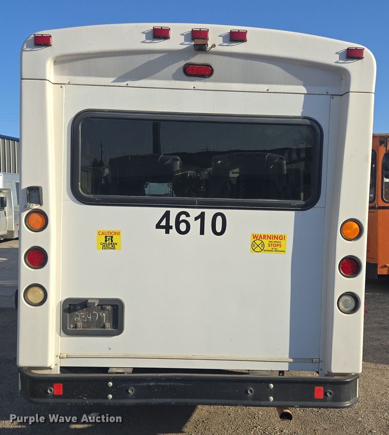 image for item NQ9208 2018 Glaval Transit 350 shuttle bus