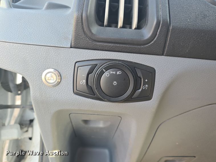 image for item NQ9208 2018 Glaval Transit 350 shuttle bus