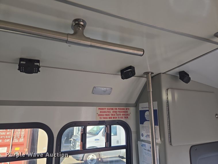 image for item NQ9208 2018 Glaval Transit 350 shuttle bus