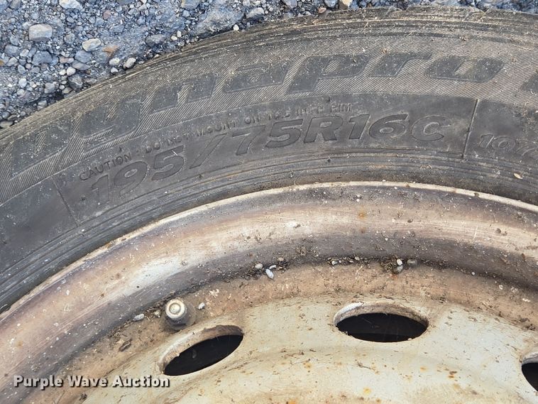 image for item NQ9208 2018 Glaval Transit 350 shuttle bus