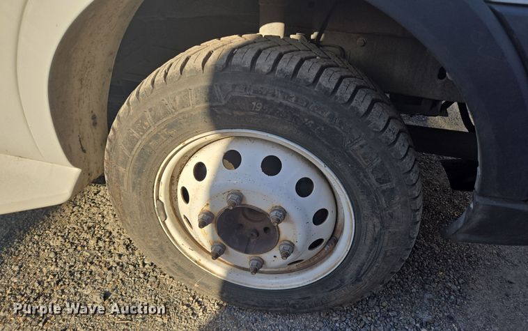 image for item NQ9208 2018 Glaval Transit 350 shuttle bus