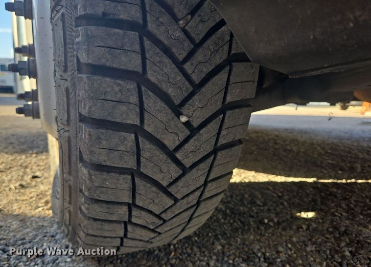 image for item NQ9208 2018 Glaval Transit 350 shuttle bus