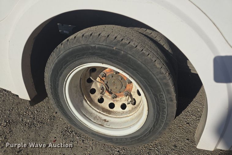 image for item NQ9208 2018 Glaval Transit 350 shuttle bus