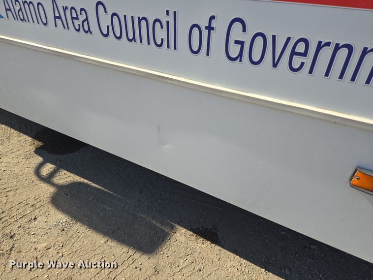 image for item NQ9209 2018 Glaval Ford Transit 350 shuttle bus