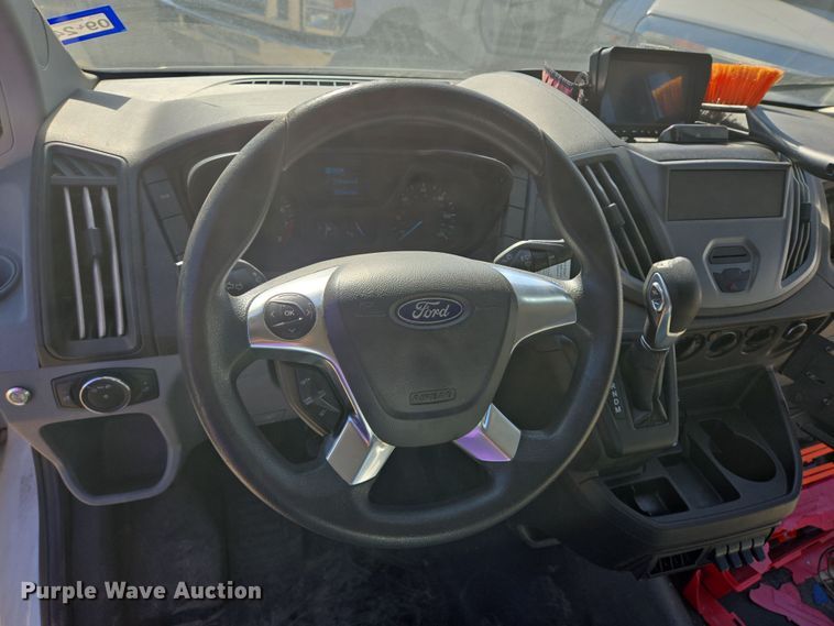 image for item NQ9209 2018 Glaval Ford Transit 350 shuttle bus