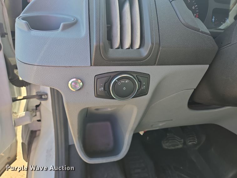 image for item NQ9209 2018 Glaval Ford Transit 350 shuttle bus