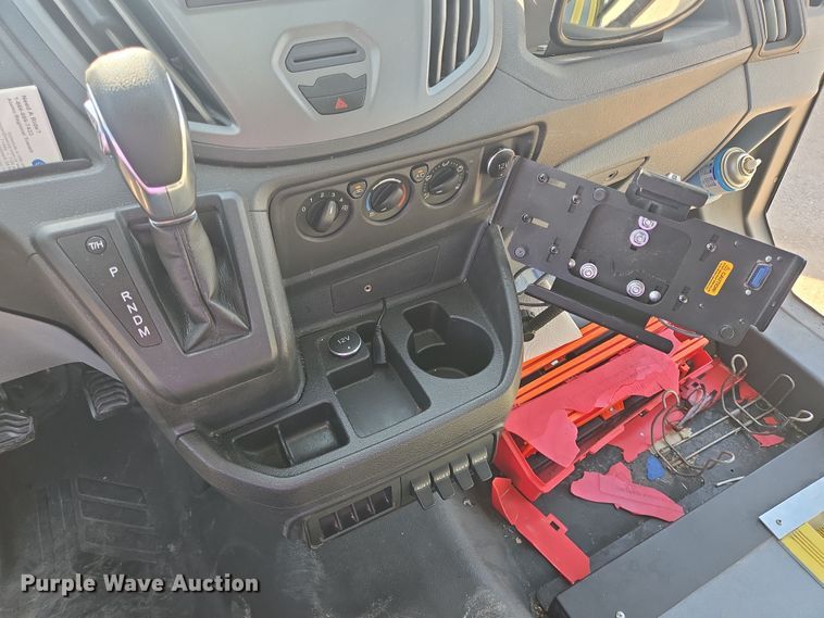 image for item NQ9209 2018 Glaval Ford Transit 350 shuttle bus