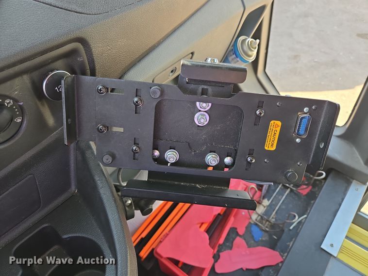 image for item NQ9209 2018 Glaval Ford Transit 350 shuttle bus