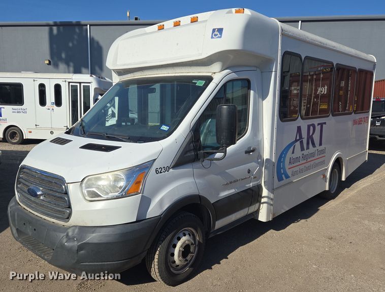 image for item NQ9210 2018 Glaval Ford Transit 350 shuttle bus