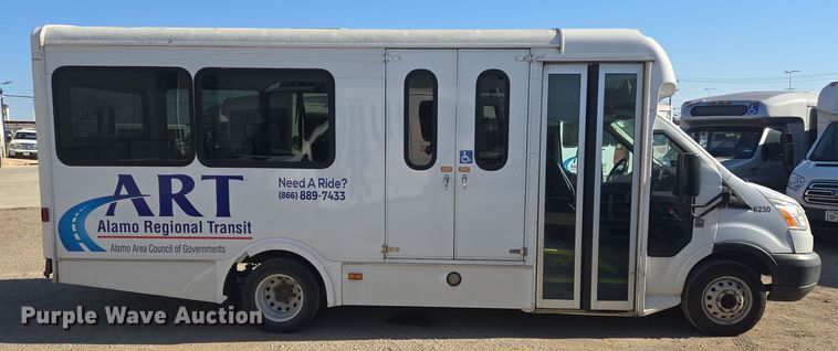 image for item NQ9210 2018 Glaval Ford Transit 350 shuttle bus